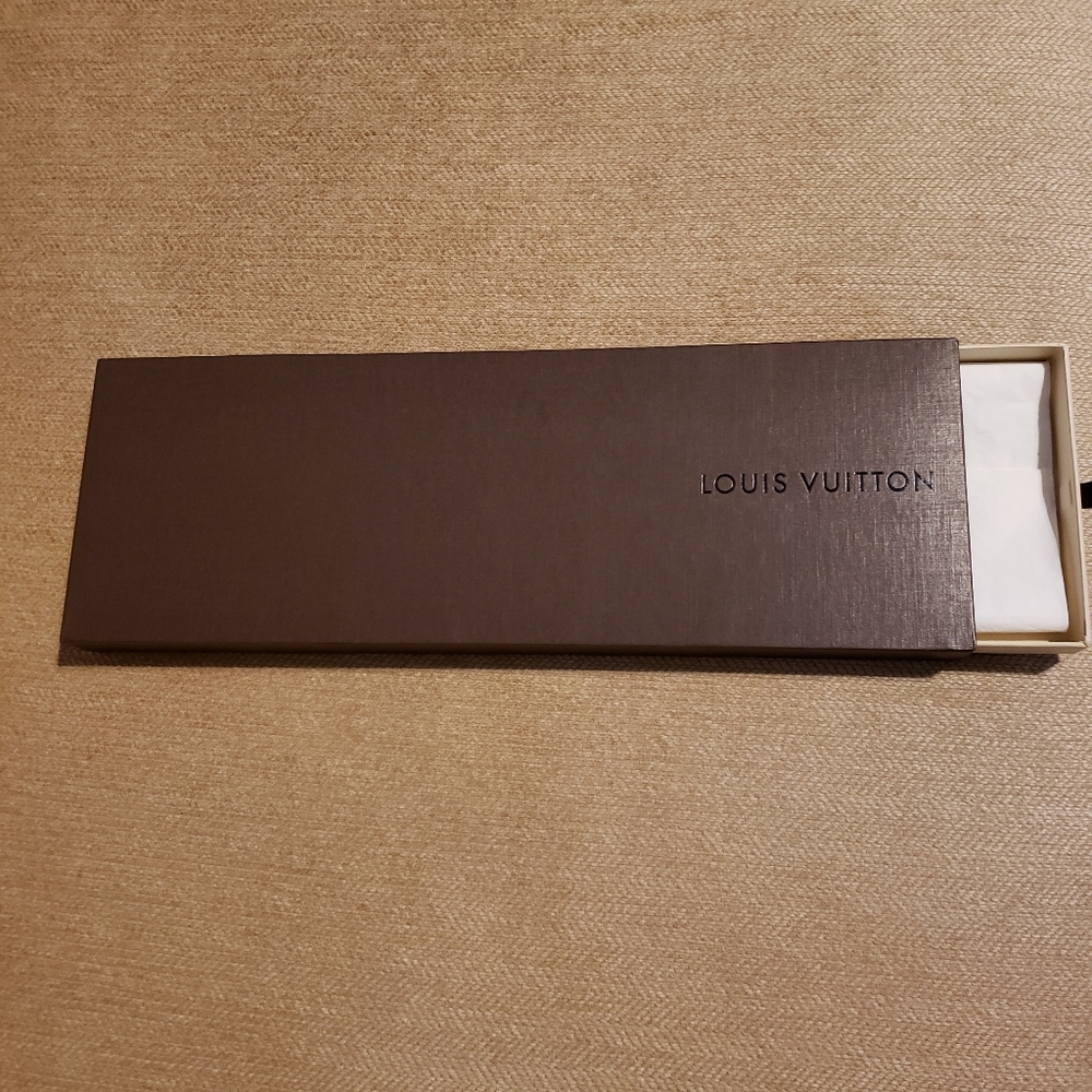 LOUIS VUITTON brown tie box